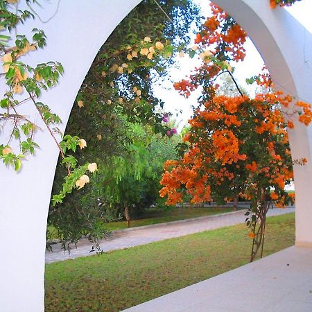 Bare Hill Holiday Village Elea ภายนอก รูปภาพ