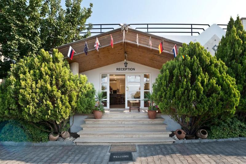 Bare Hill Holiday Village Elea ภายนอก รูปภาพ