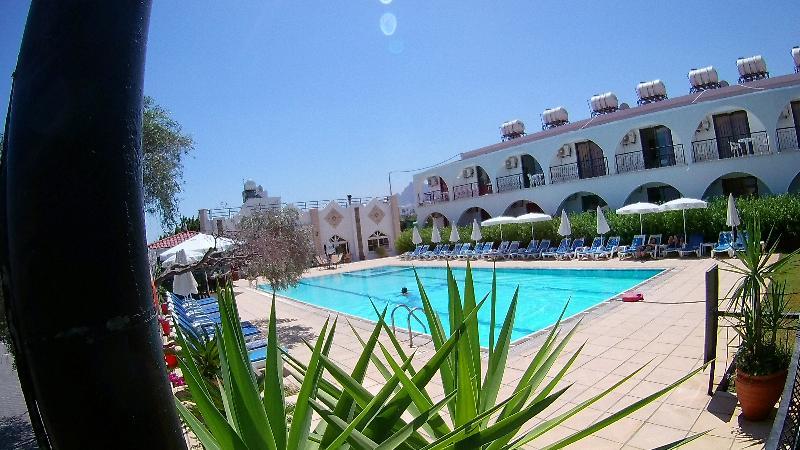 Bare Hill Holiday Village Elea ภายนอก รูปภาพ