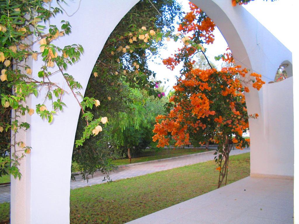 Bare Hill Holiday Village Elea ภายนอก รูปภาพ